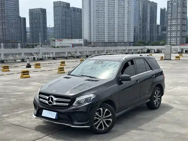 Mercedes-Benz GLE 2016
