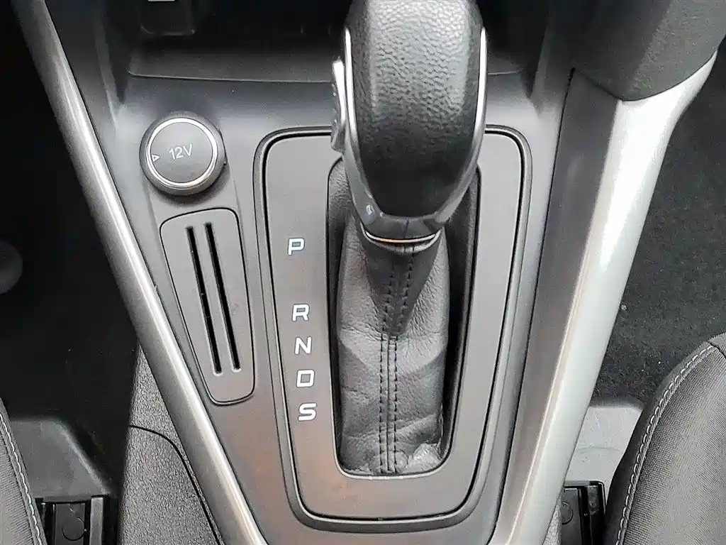 Ford Focus 2016 — фото 13