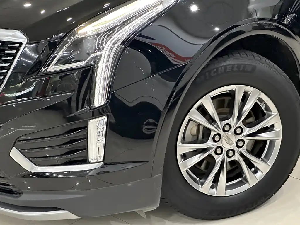 Cadillac XT5 2019 — фото 31
