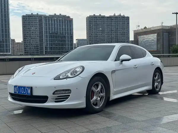 Porsche Panamera 2013