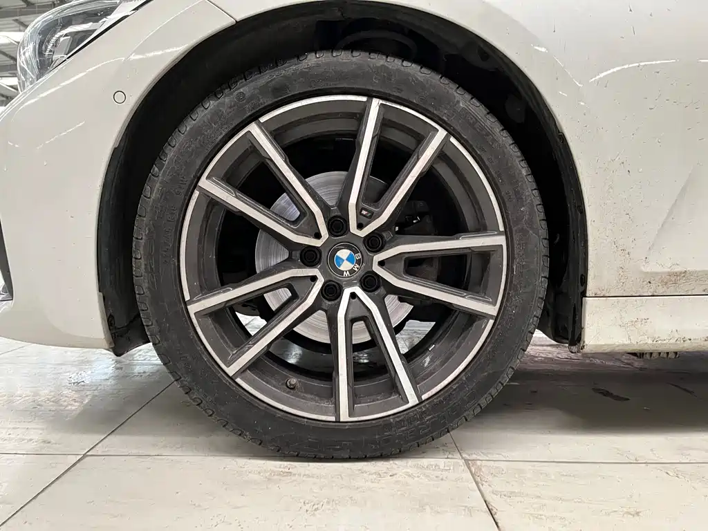 BMW 3 Series 2021 — фото 14