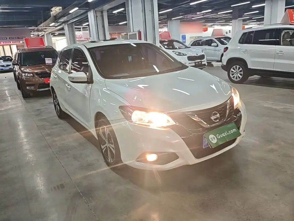 Nissan Tiida 2018 — фото 4