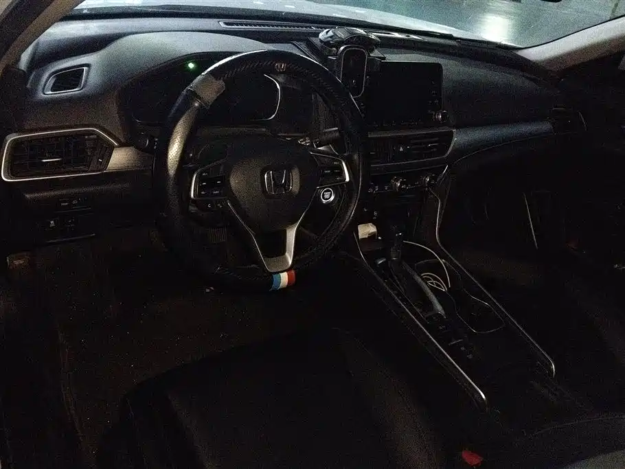 Honda Accord 2021 — фото 12
