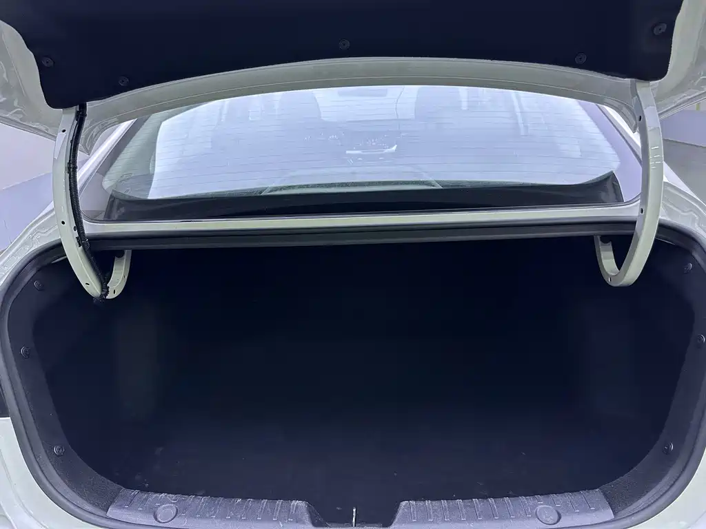 Changan Eado 2019 — фото 14