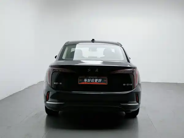 Hongqi E-QM5 2022