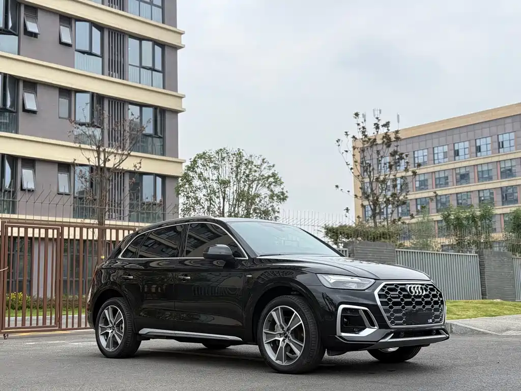 Audi Q5L 2023 — фото 2