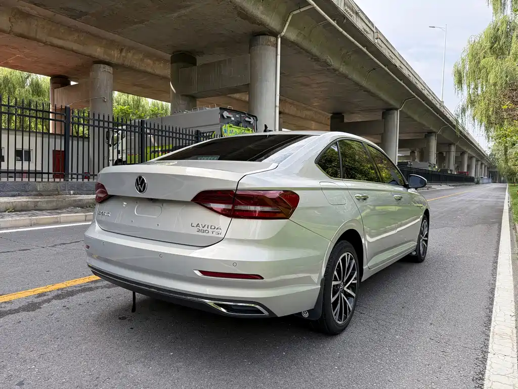 Volkswagen Lavida 2022