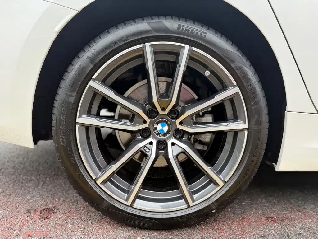 BMW 3 Series 2023 — фото 15