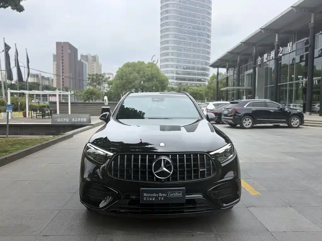 Mercedes-Benz GLC AMG 2025 — фото 2