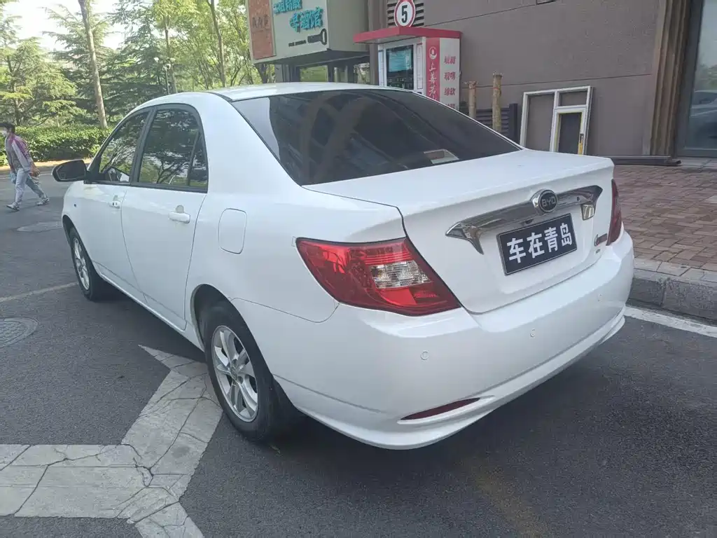 BYD F3 2015 — фото 12