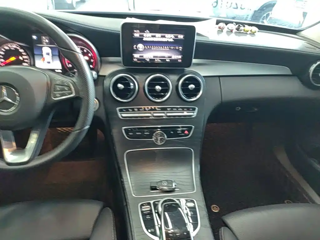 Mercedes-Benz C-Class 2018 — фото 13