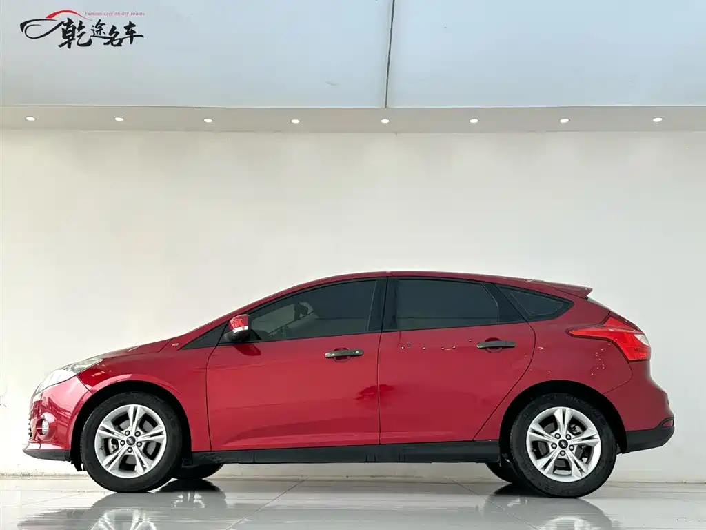 Ford Focus 2014 — фото 4