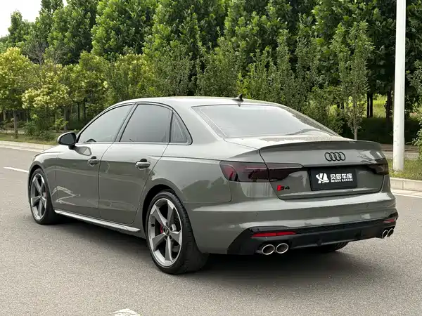 Audi S4 2023