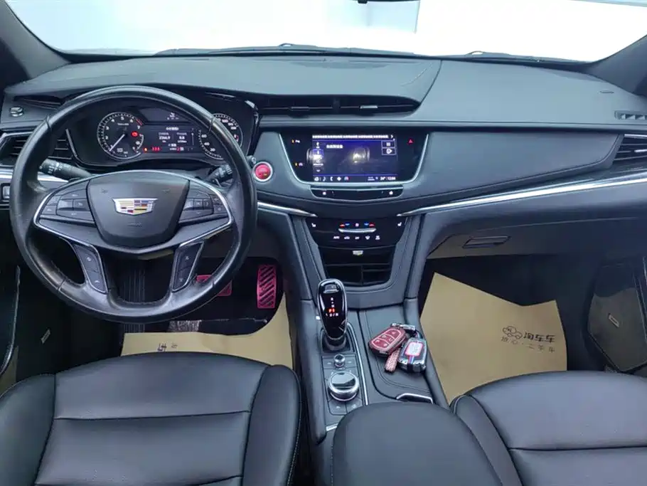 Cadillac XT5 2022 — фото 12