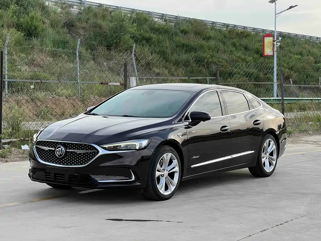 Buick LaCrosse 2021 — фото 1