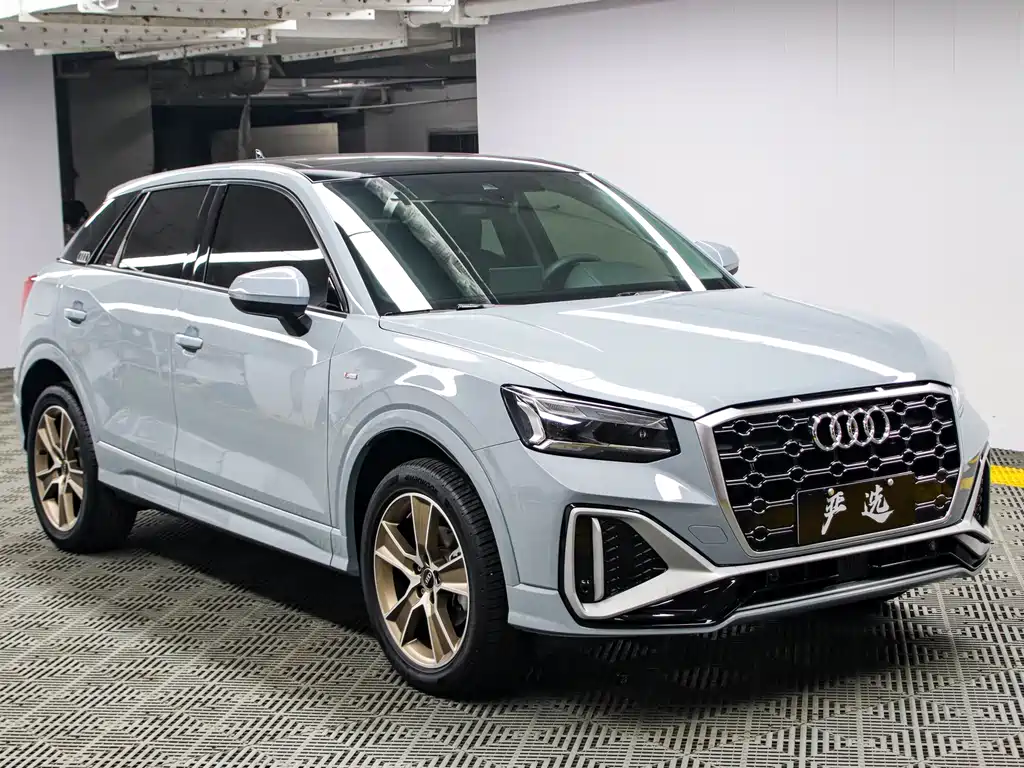 Audi Q2L 2022 — фото 3