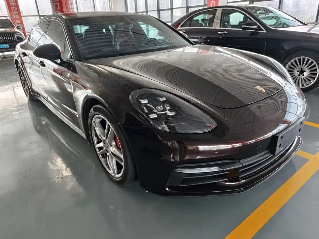 Porsche Panamera 2018
