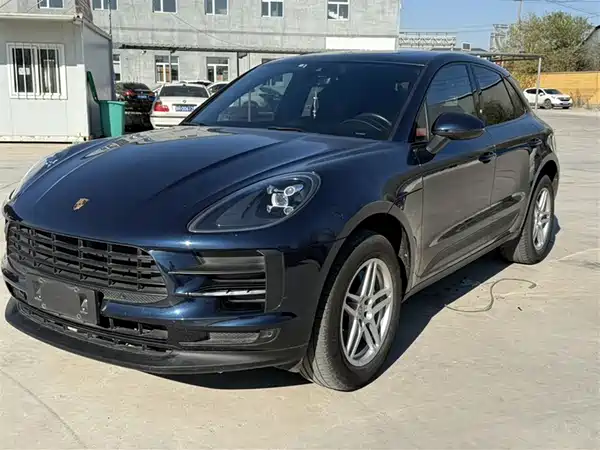 Porsche Macan 2021