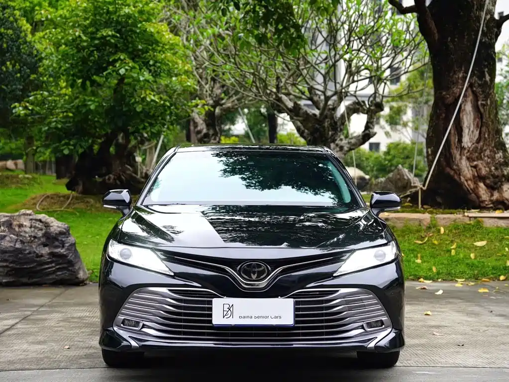 Toyota Camry 2020 — фото 5