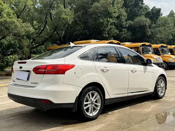 Ford Focus 2015