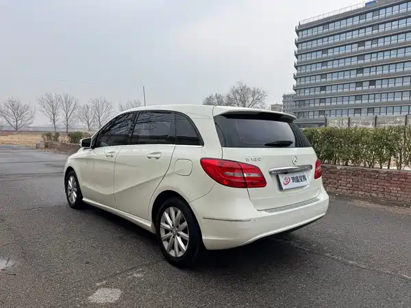 Mercedes-Benz B-Class 2012