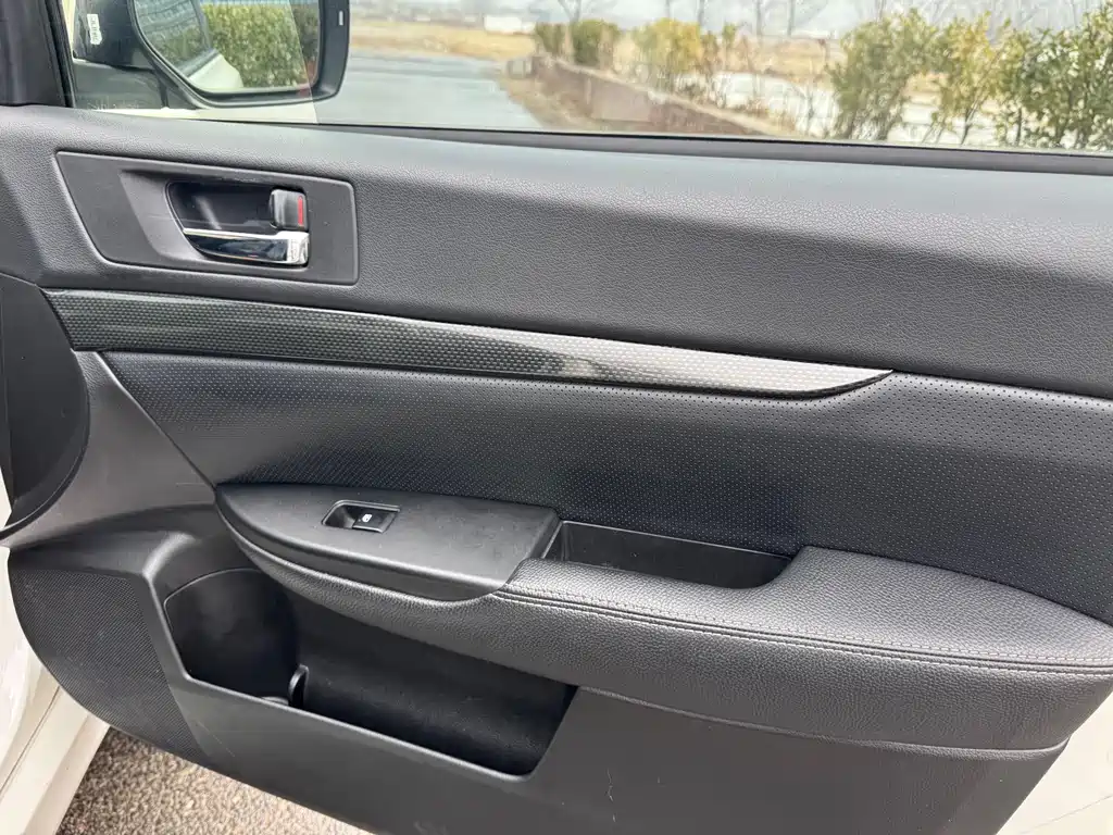Subaru Outback 2013 — фото 20