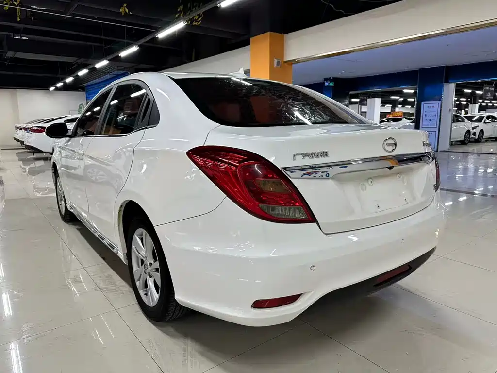 GAC Motor Trumpchi GA3S 2017 — фото 8