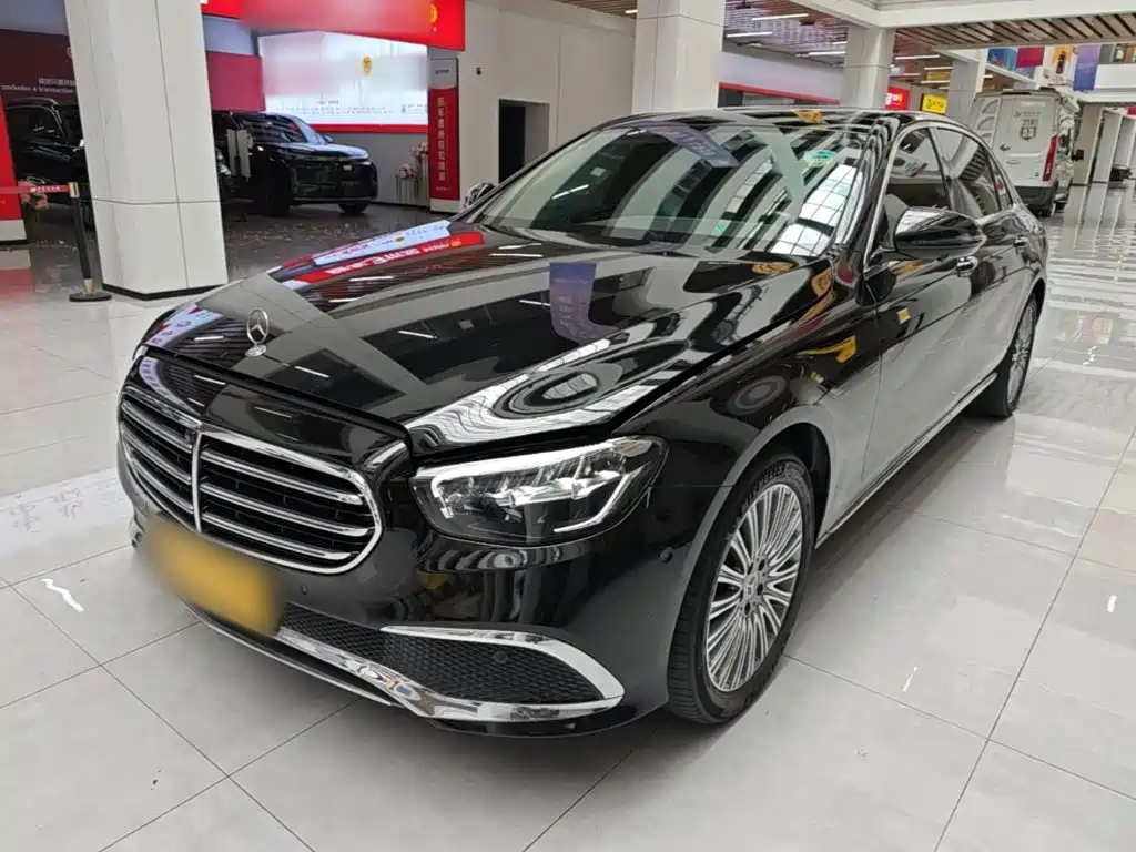 Mercedes-Benz E-Class 2022