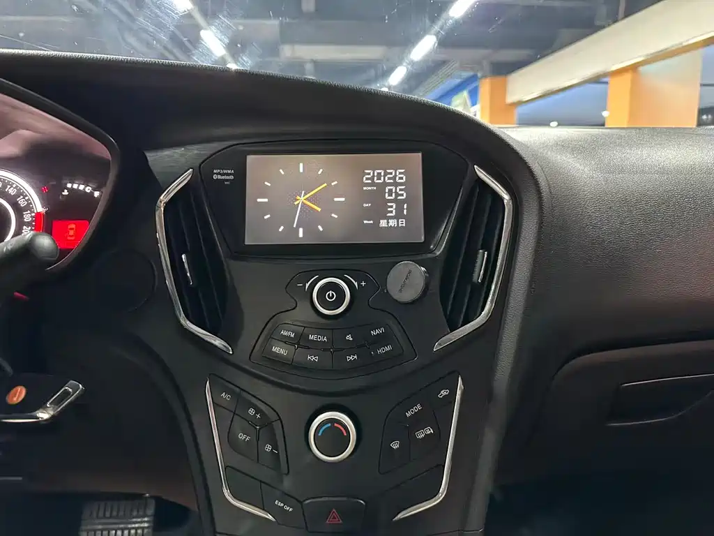 GAC Motor Trumpchi GA3S 2017 — фото 11