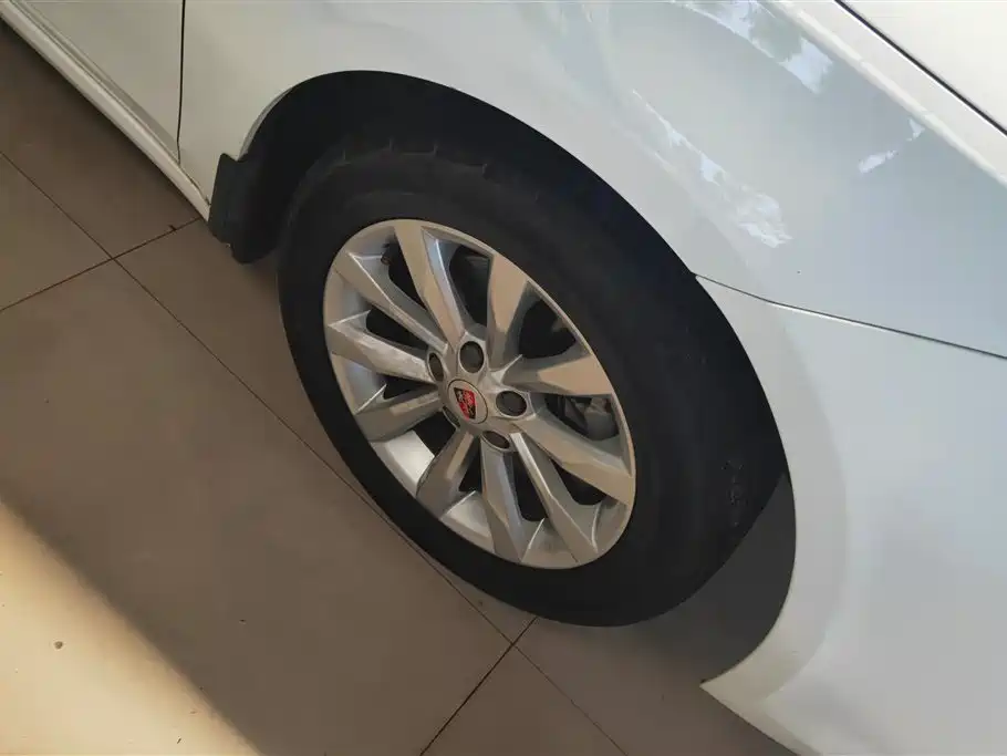 Roewe i6 Classic 2017 — фото 6
