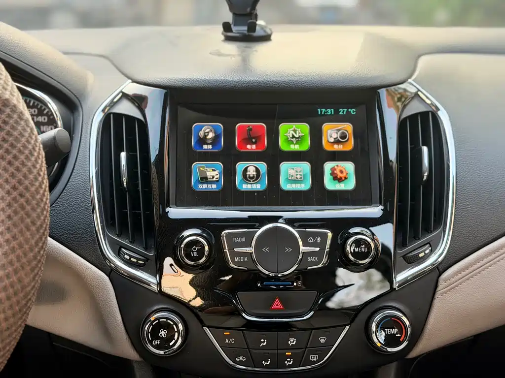 Chevrolet Cruze 2014 — фото 17