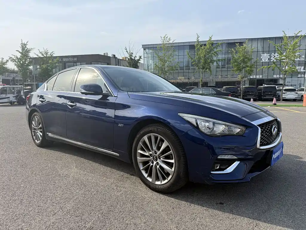 Infiniti Q50L 2018 — фото 3