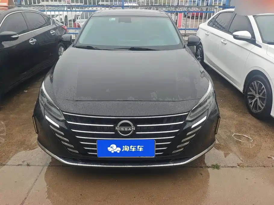 Nissan Teana 2022