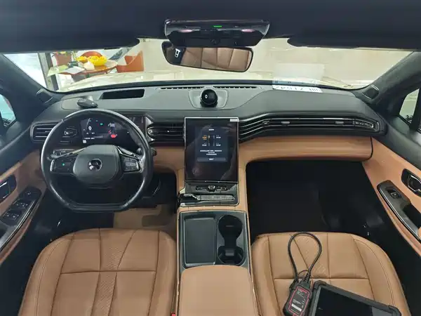 NIO ES8 2020