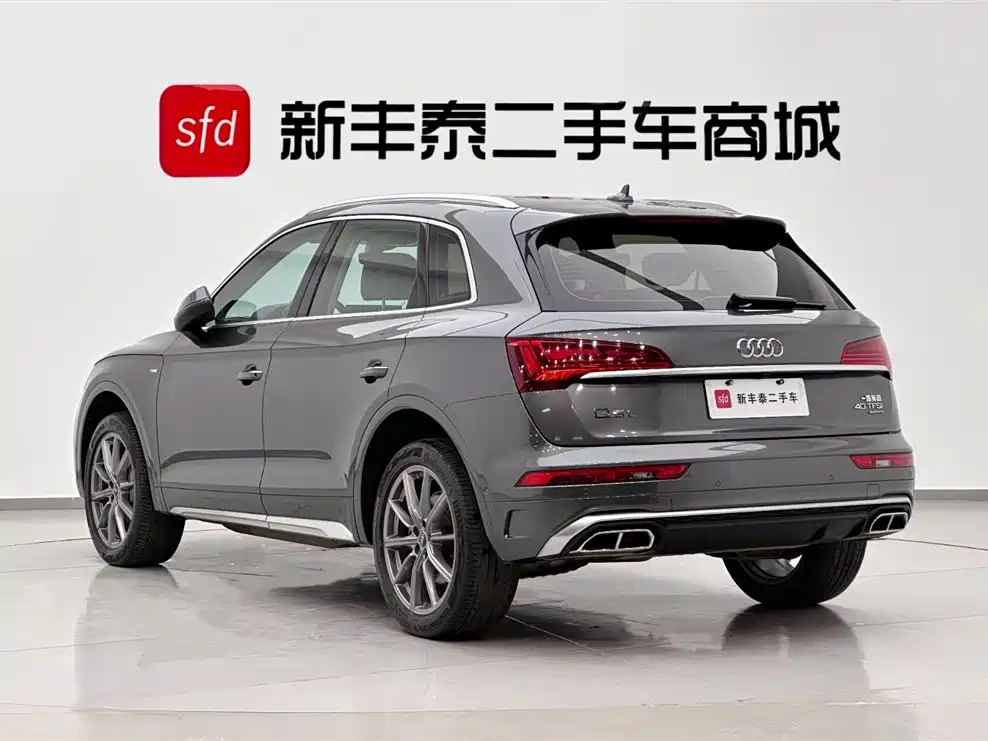 Audi Q5L 2022 — фото 6