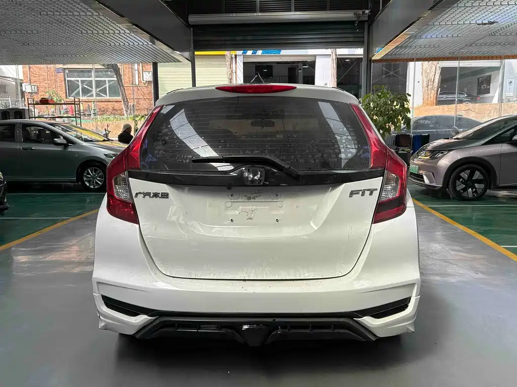 Honda Fit 2019 — фото 8