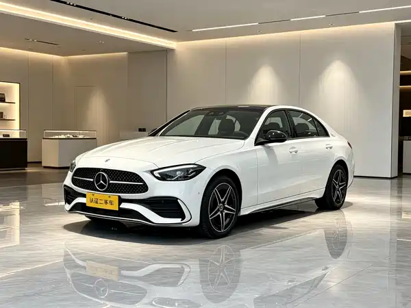Mercedes-Benz C-Class 2024