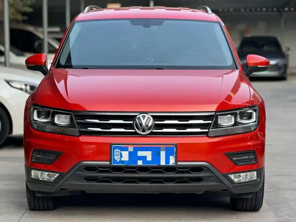 Volkswagen Tiguan L 2017 — фото 2