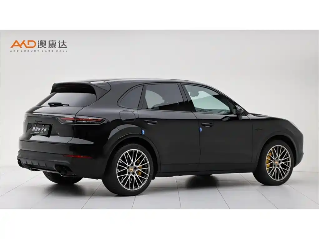 Porsche Cayenne Hybrid 2023
