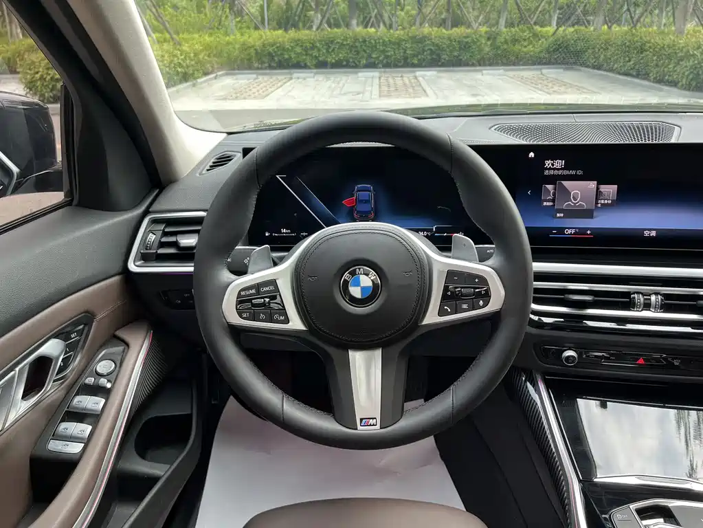 BMW 3 Series 2023 — фото 10