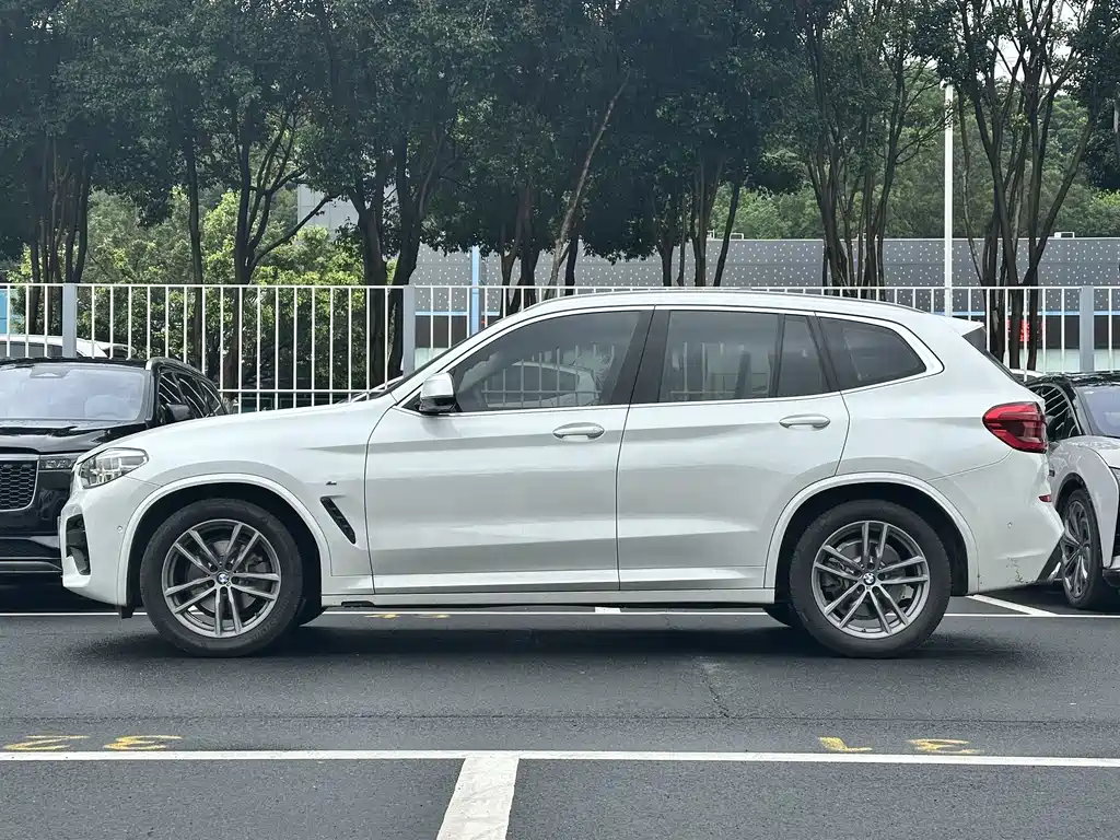 BMW X3 2021 — фото 3