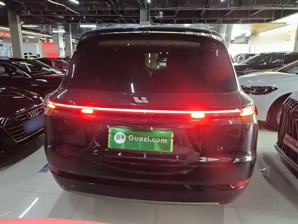 Li Auto Li L9 2025