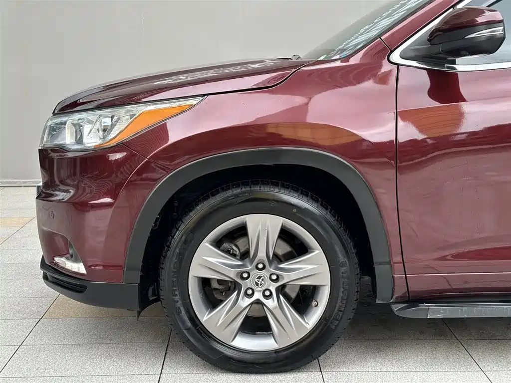 Toyota Highlander 2016