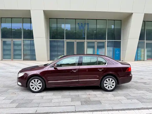 Skoda Superb 2013