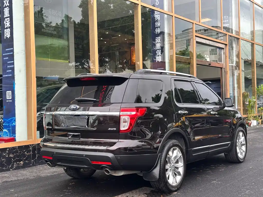 Ford Explorer 2014 — фото 11
