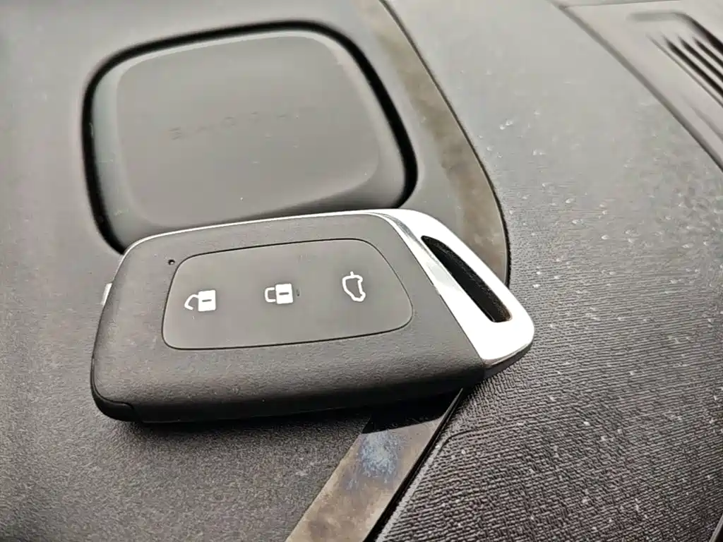 Baojun KiWi EV 2022 — фото 15