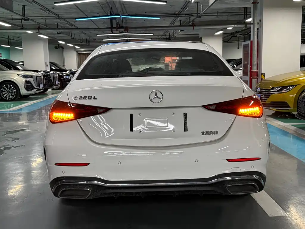 Mercedes-Benz C-Class 2023 — фото 17