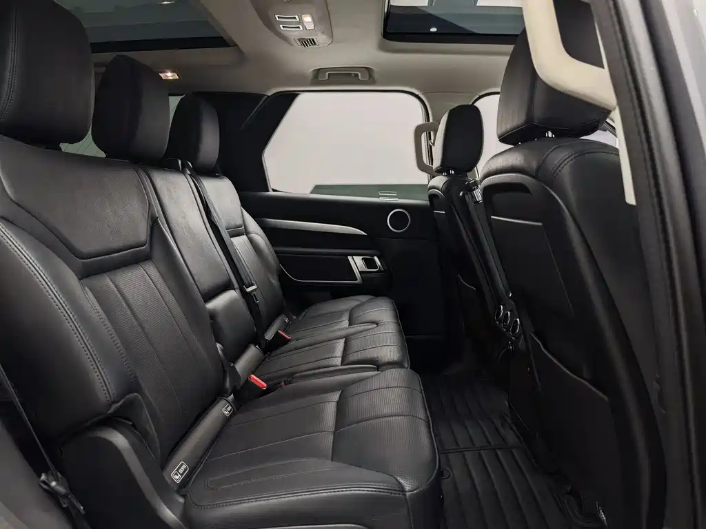 Land Rover Discovery 2020 — фото 21