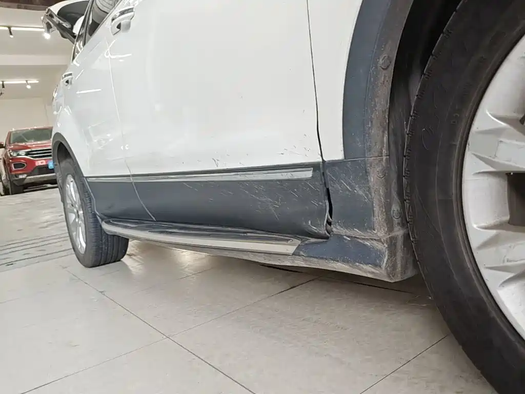 Ford Kuga 2015 — фото 21