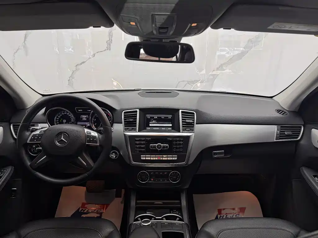 Mercedes-Benz M-Class 2015 — фото 11
